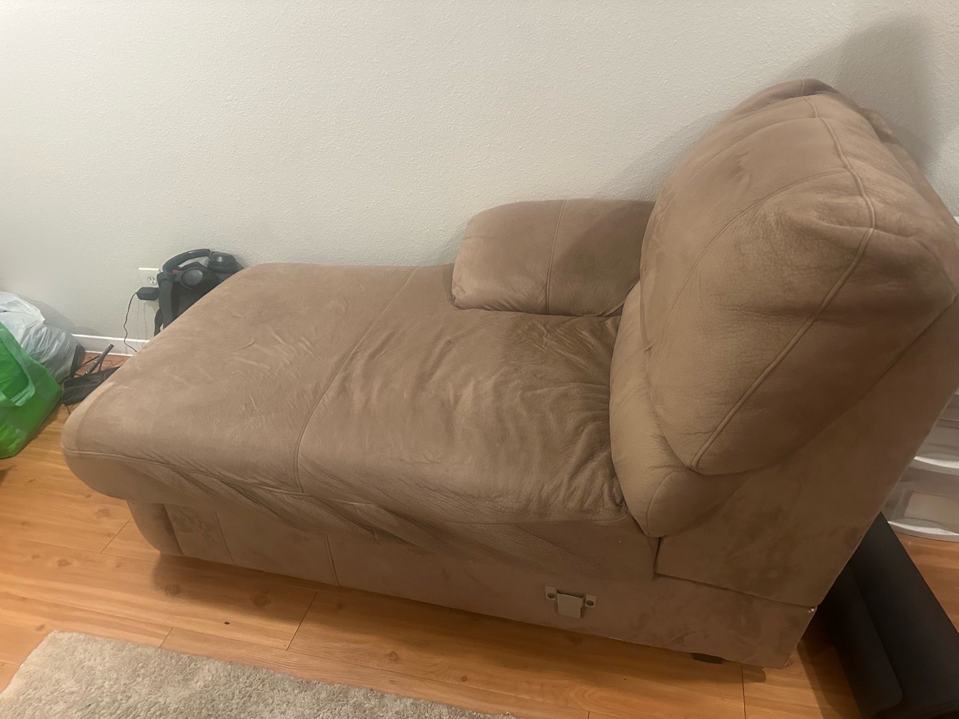 Chaise Lounge Sofa Sectional Piece – Comfortable