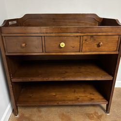 Pottery barn kids Changing Table / Dresser 