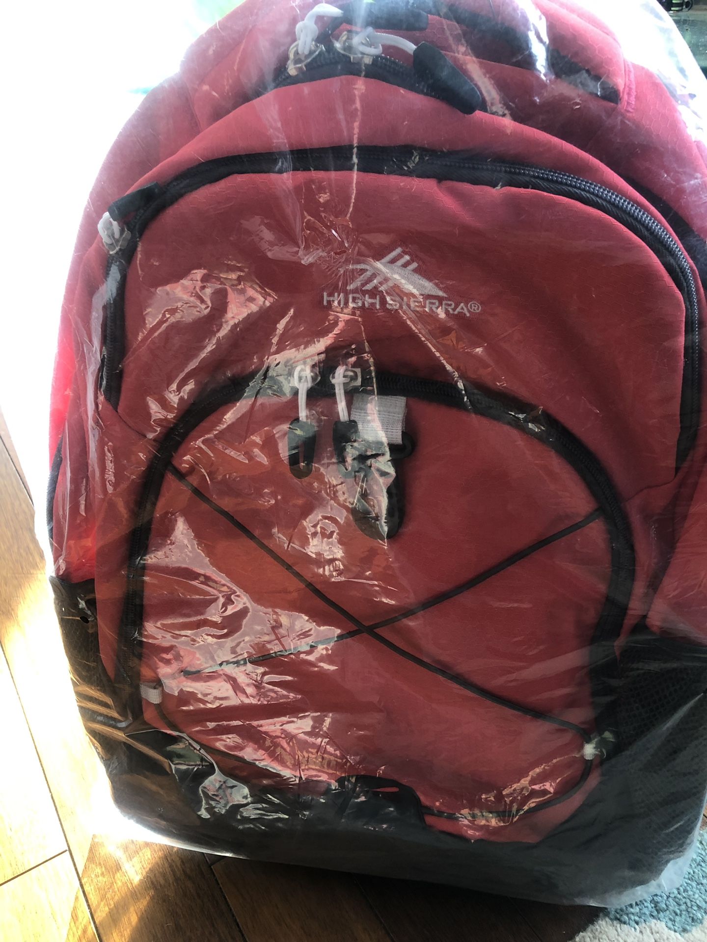 BRAND NEW High Sierra full sized backpack