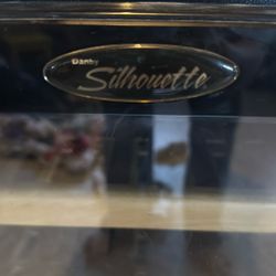 Silhouette Wine Fridge - Excellent Condition 