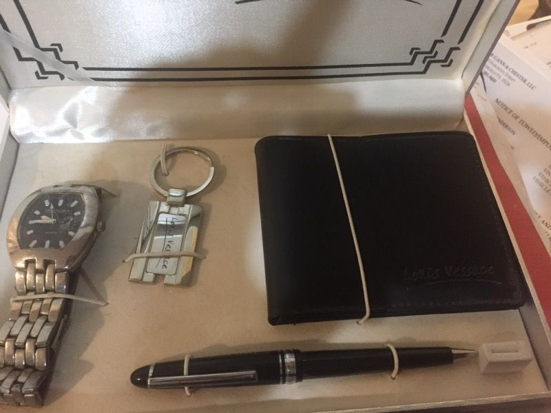 Louis Vessace Wallet, Pen, Keychain Set