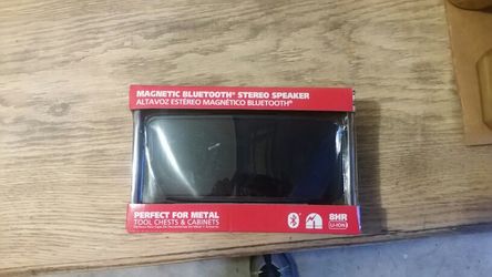 Husky magnetic Bluetooth speaker