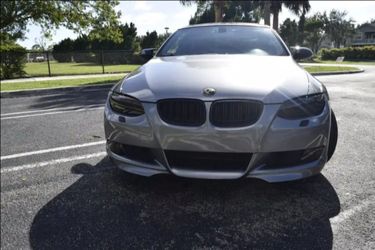 BMW 328i coupe 2009