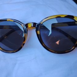 La Specs  Sunglasses 