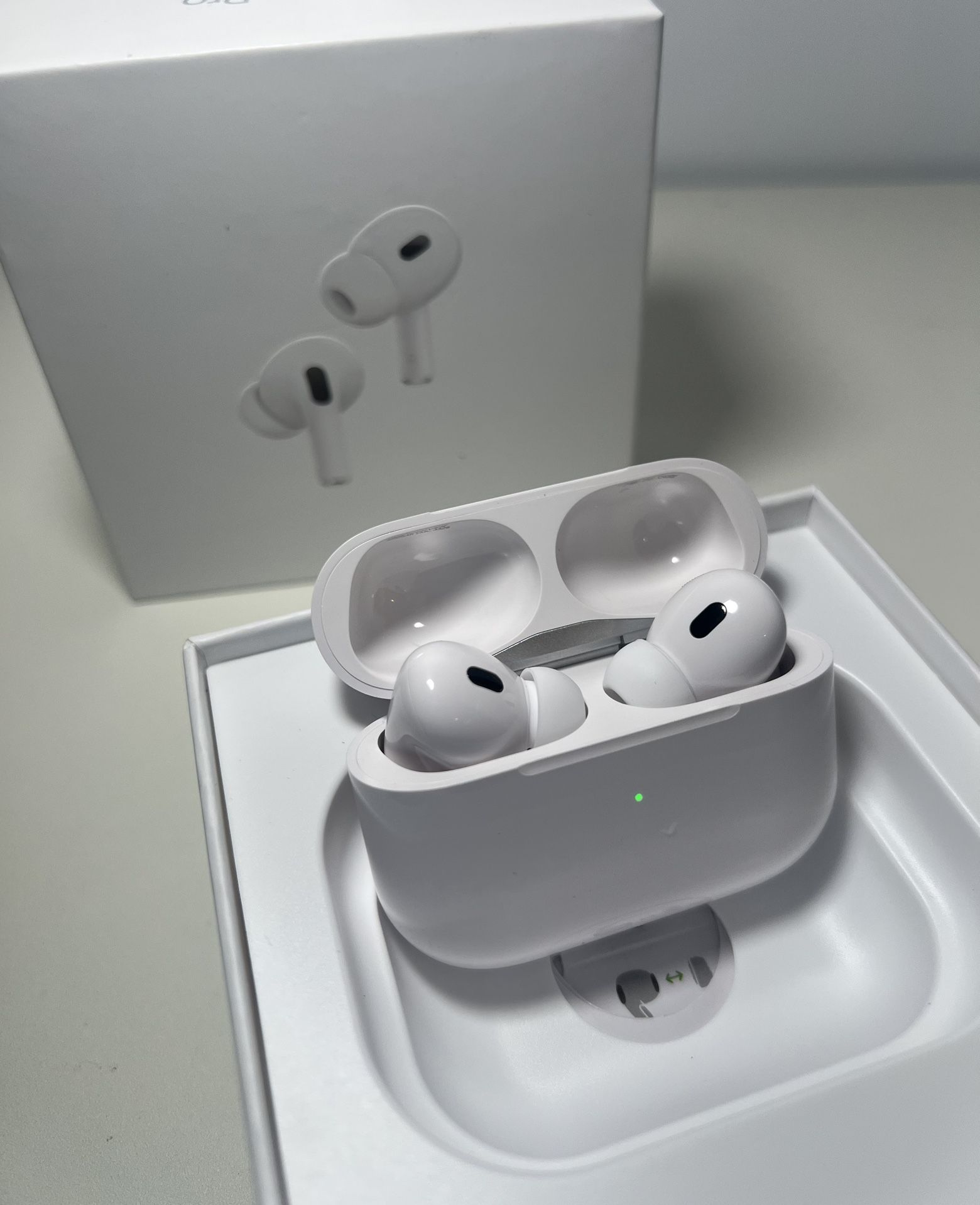 AirPods Pro 2nd Generation MagSafe Charging Case USB-C