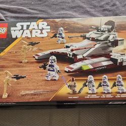 Republic Fighter Tank #75342