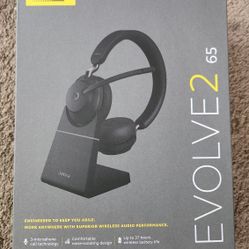 Jabra Evolve2 65 USB C With Charger Stand