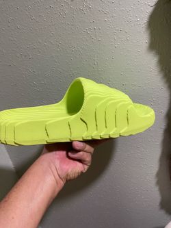 adidas Adilette 22 Slides,Solar Yellow Size 12