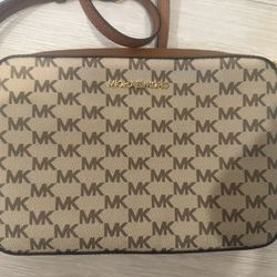 Michael Kors Crossbody 