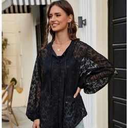 Oversized Lacy Button -Up Blouse XL