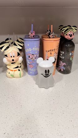 NEW Disney Halloween cups- Walmart Mexico Exclusive