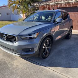 2020 Volvo XC40