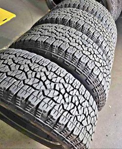 275/65/20 Goodyear vendo un set de llantas usadas excelente condiciones de vida las 4 ✅🤩I am selling a set of used tires, all 4 in excellent living c