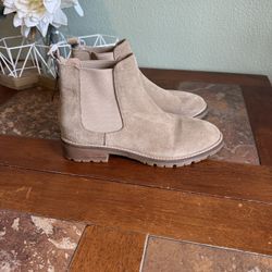 Steve Madden Suede Boots