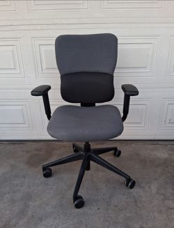Adjustable Desk Chair