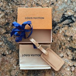 Louis Vuitton Luggage Tag for Sale in Ind Crk Vlg, FL - OfferUp