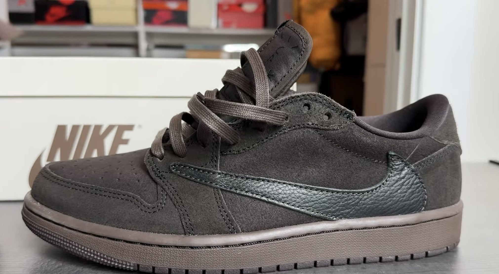 Travis Scott Jordan 1 Low
