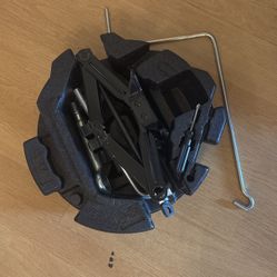 Tire Jack Fits Under Spare Tire 