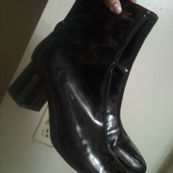 Urban Outfitters Size 7 W