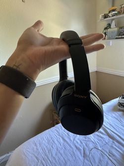 Sony xm4 headphones