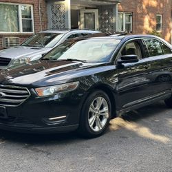 2013 Ford Taurus