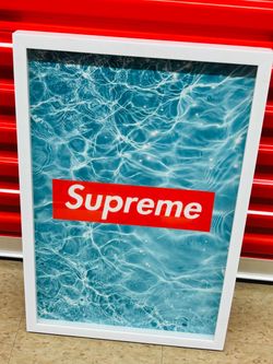 Supreme photograph framed