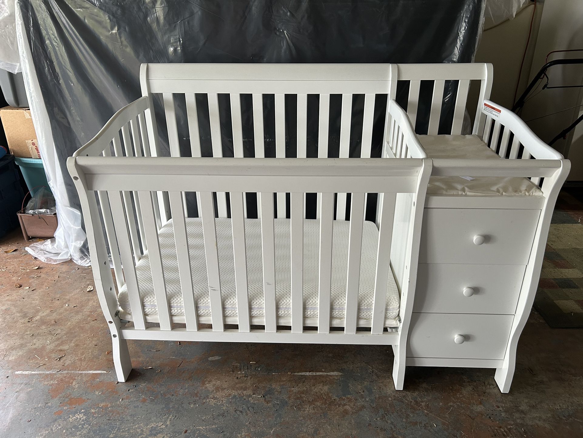 Crib/changing Table Combo