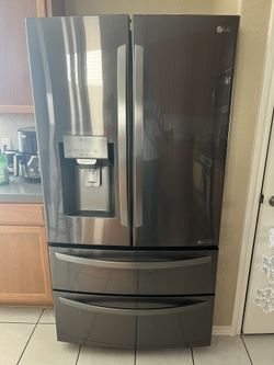 Fridge, washer, dryer FOR SALE . READ DESCRIPTION