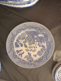 Blue And White Large Blue Willow Plates