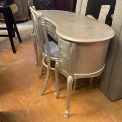 Desk And Chair 
