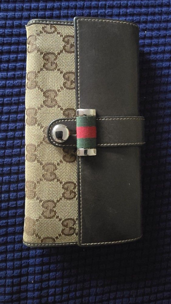 Gucci Wallet