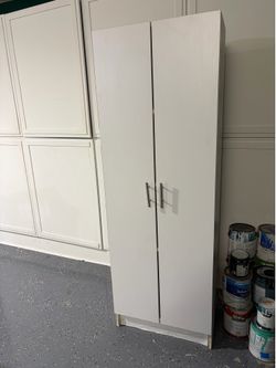 Storage cabinet