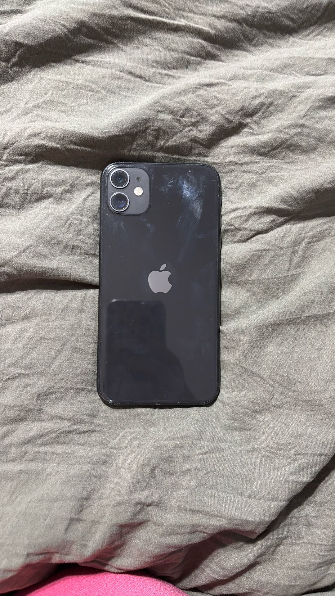 Black iPhone 11 w/ Case - 128 GB Storage