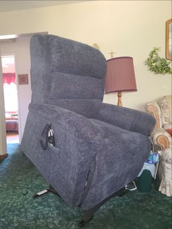 Blue Barely used lift chair