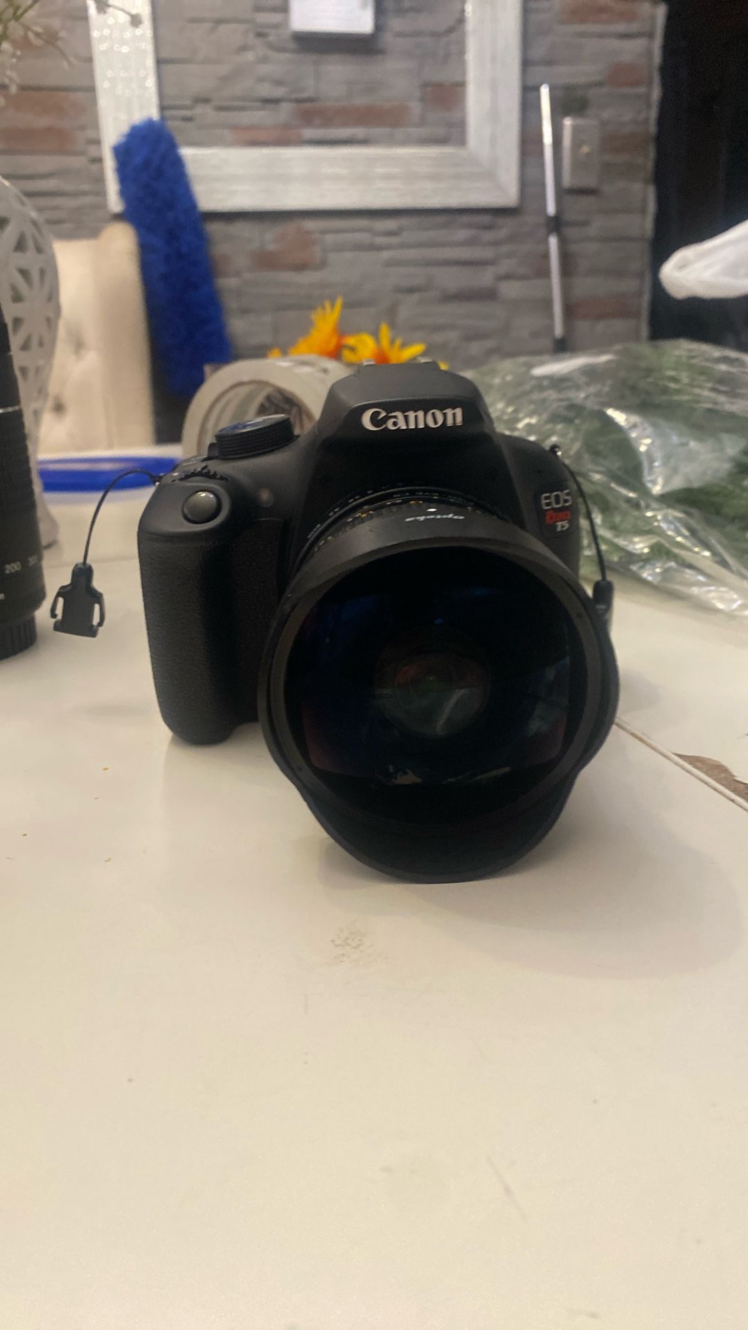 Canon Rebel EOS T5