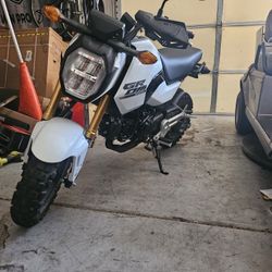2025 Grom ABS