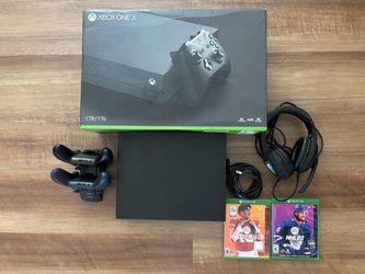Xbox One X 1 TB