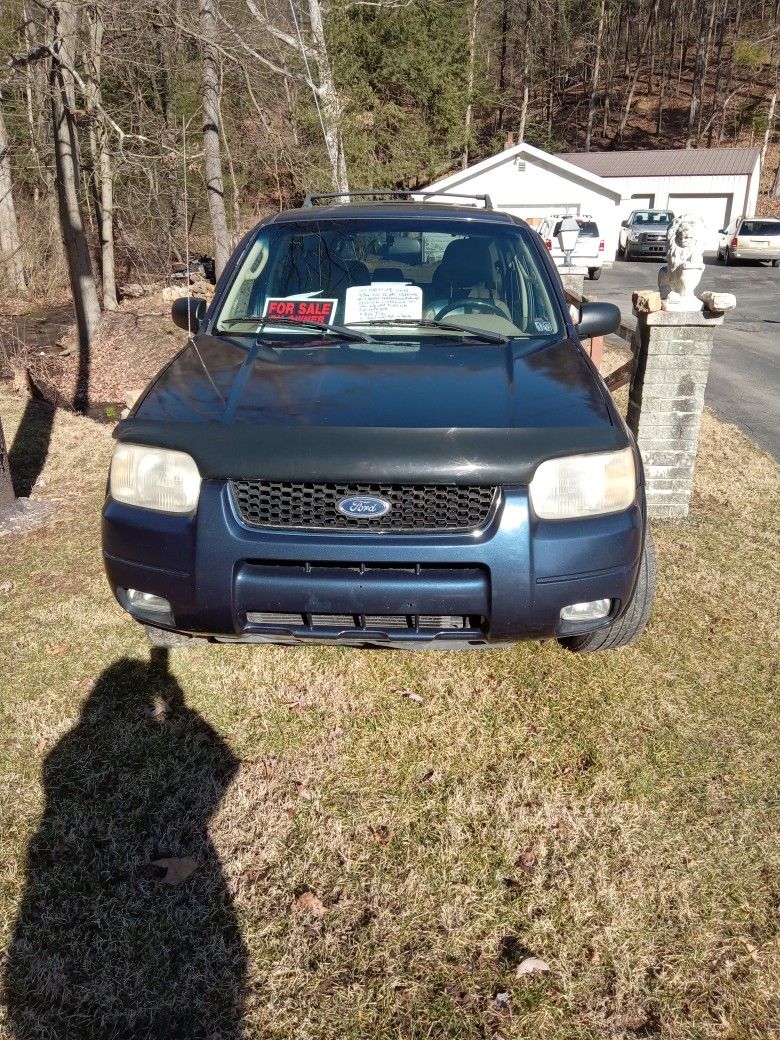 2004 Ford Escape