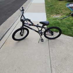 20" BMX Hyper Bike