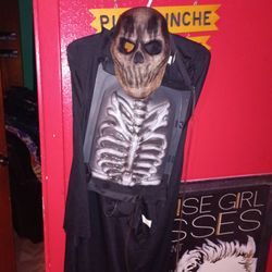 Halloween Costume Large Fits Up To 10/12 Adult 