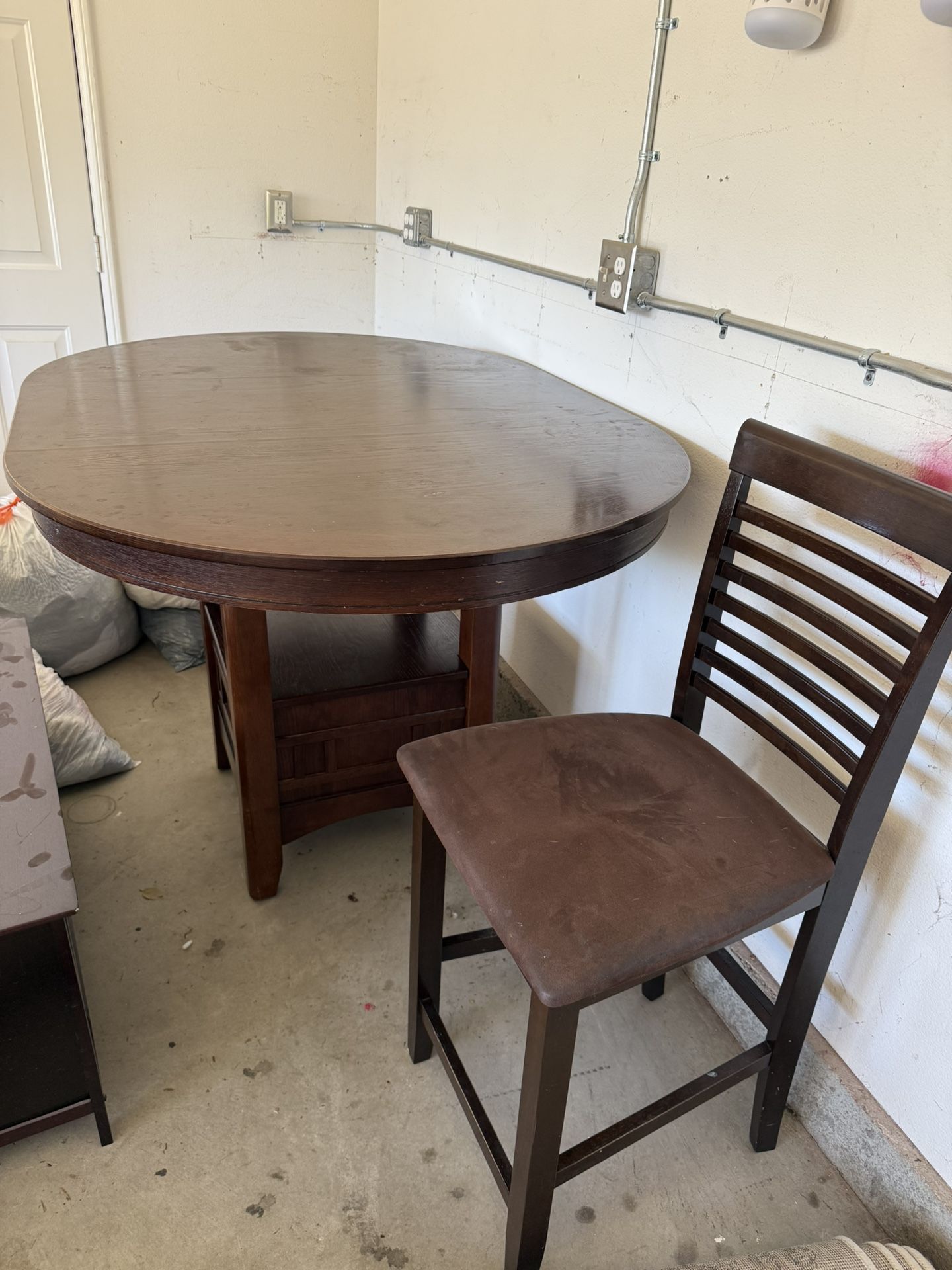 Kitchen High Top Table And Chairs