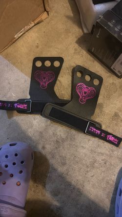 Fringe Sport X Caffeine Gym Cobra Grips