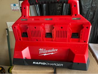 Brand new M18 18V Lithium-Ion PACKOUT 6-Port Rapid Charger Firm on price