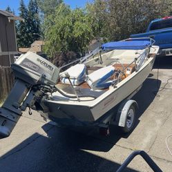 Boston Whaler 