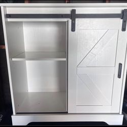 ❤️❤️🔥 White Farmhouse Sliding Barn Door Storage Cabinet – Like New