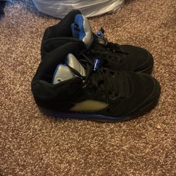 Racer Blue Jordan 5’s
