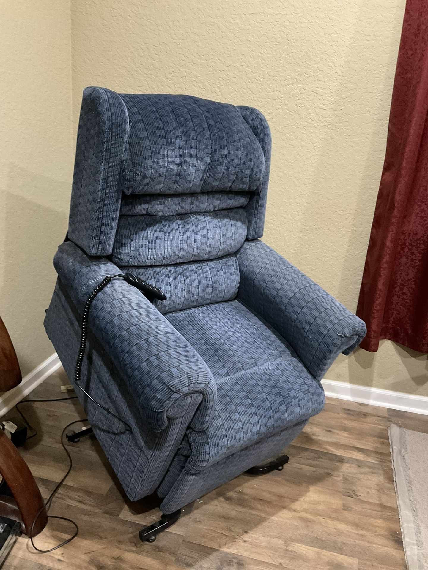 Lift Chair By Golden Technologies