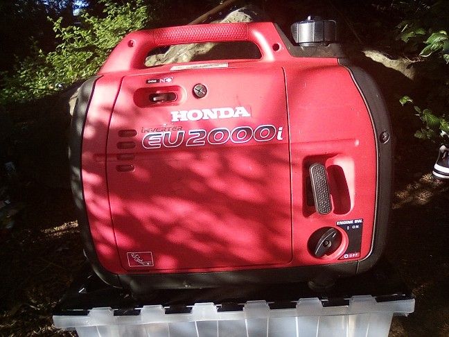 Honda Eu2000i Generator