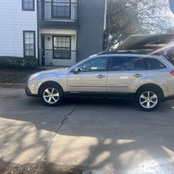 2014 Outback Fully Loaded (99k) 1owner 