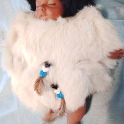 VINTAGE NATIVE AMERICAN INDIAN PAPOOSE PORCELAIN BABY DOLL 